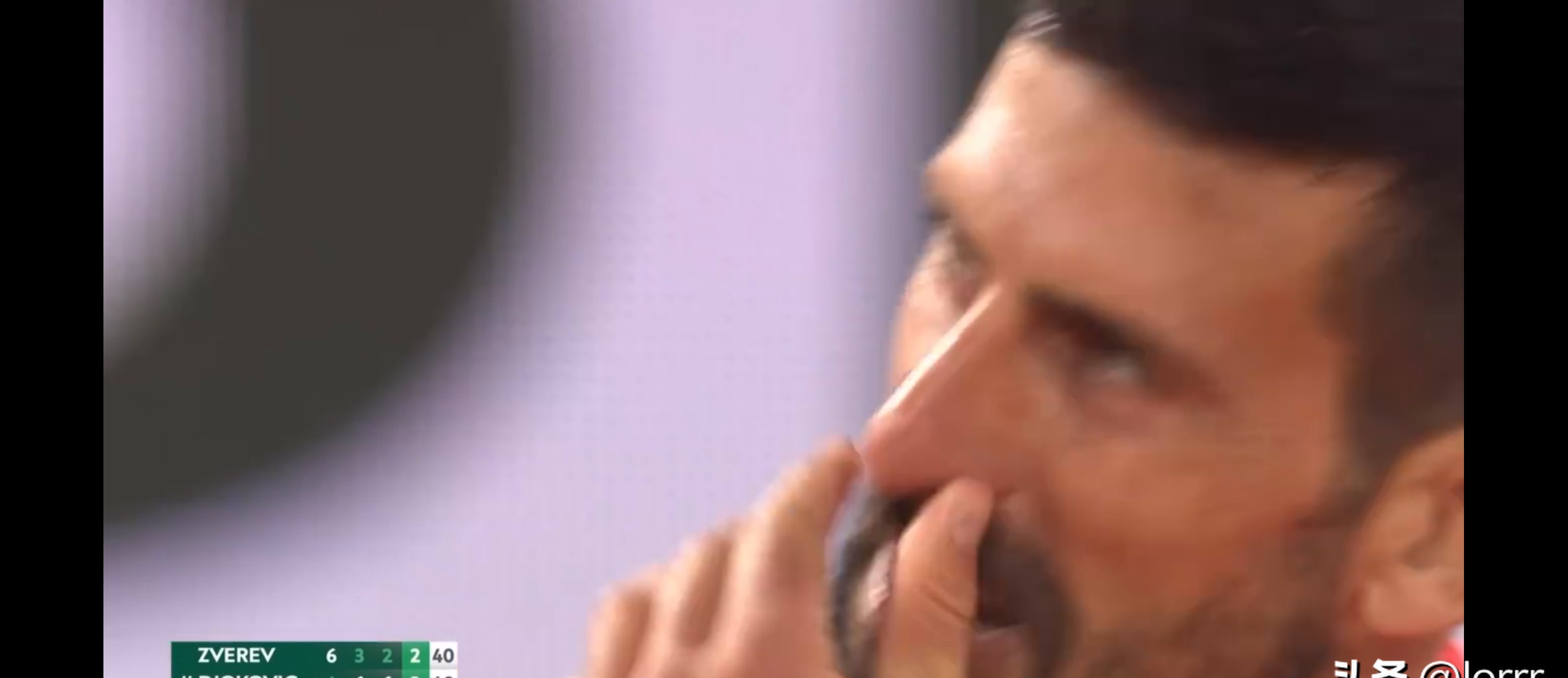 九游体育-德约科维奇重返赛场，领先优势明显首场状态出色，篮网观众沸腾！-九游体育